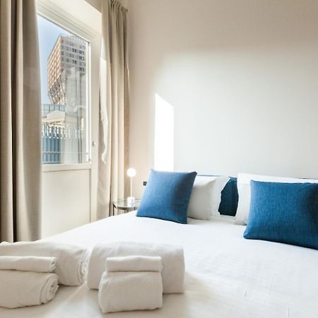 Easyhomes-Duomo Suites & Apartments Мілан Екстер'єр фото