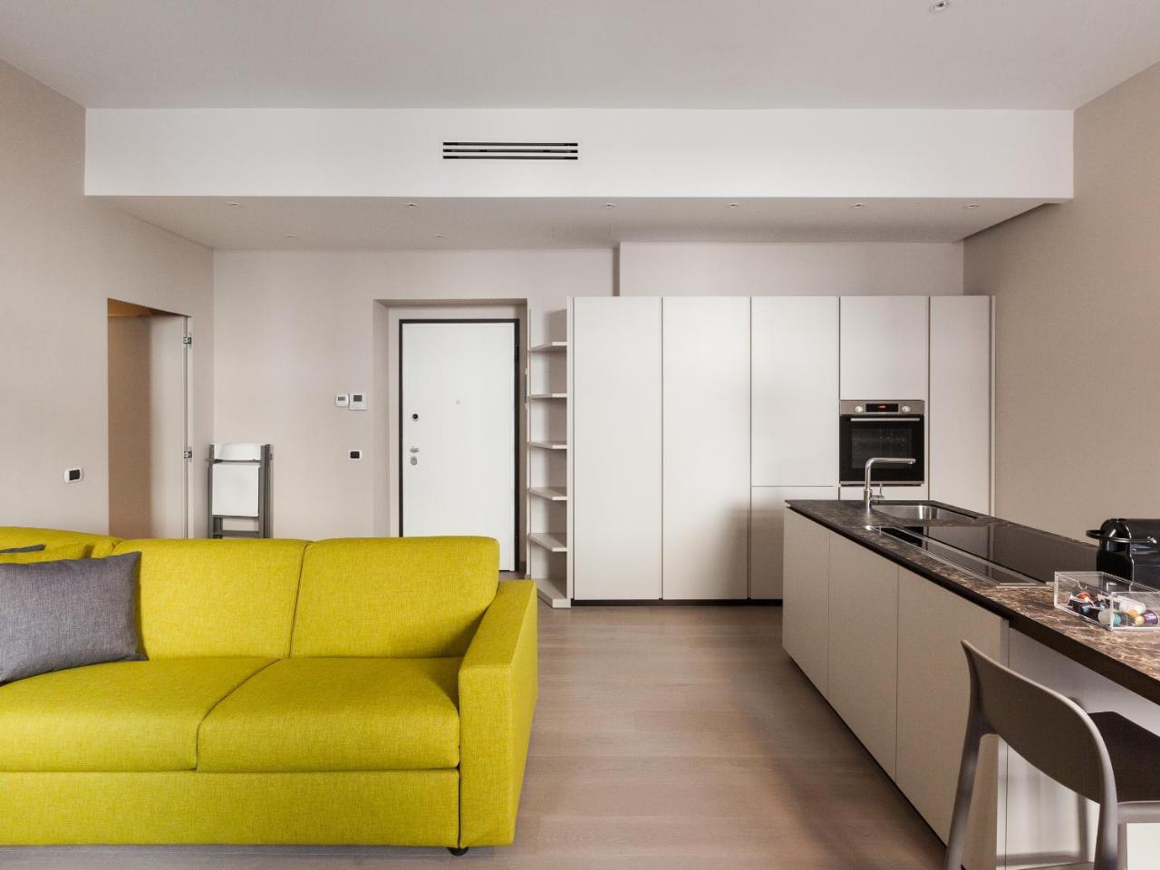 Easyhomes-Duomo Suites & Apartments Мілан Екстер'єр фото