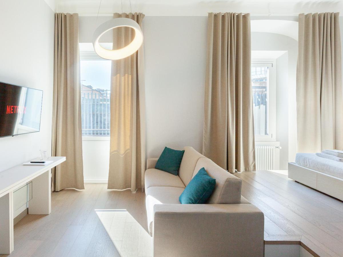 Easyhomes-Duomo Suites & Apartments Мілан Екстер'єр фото