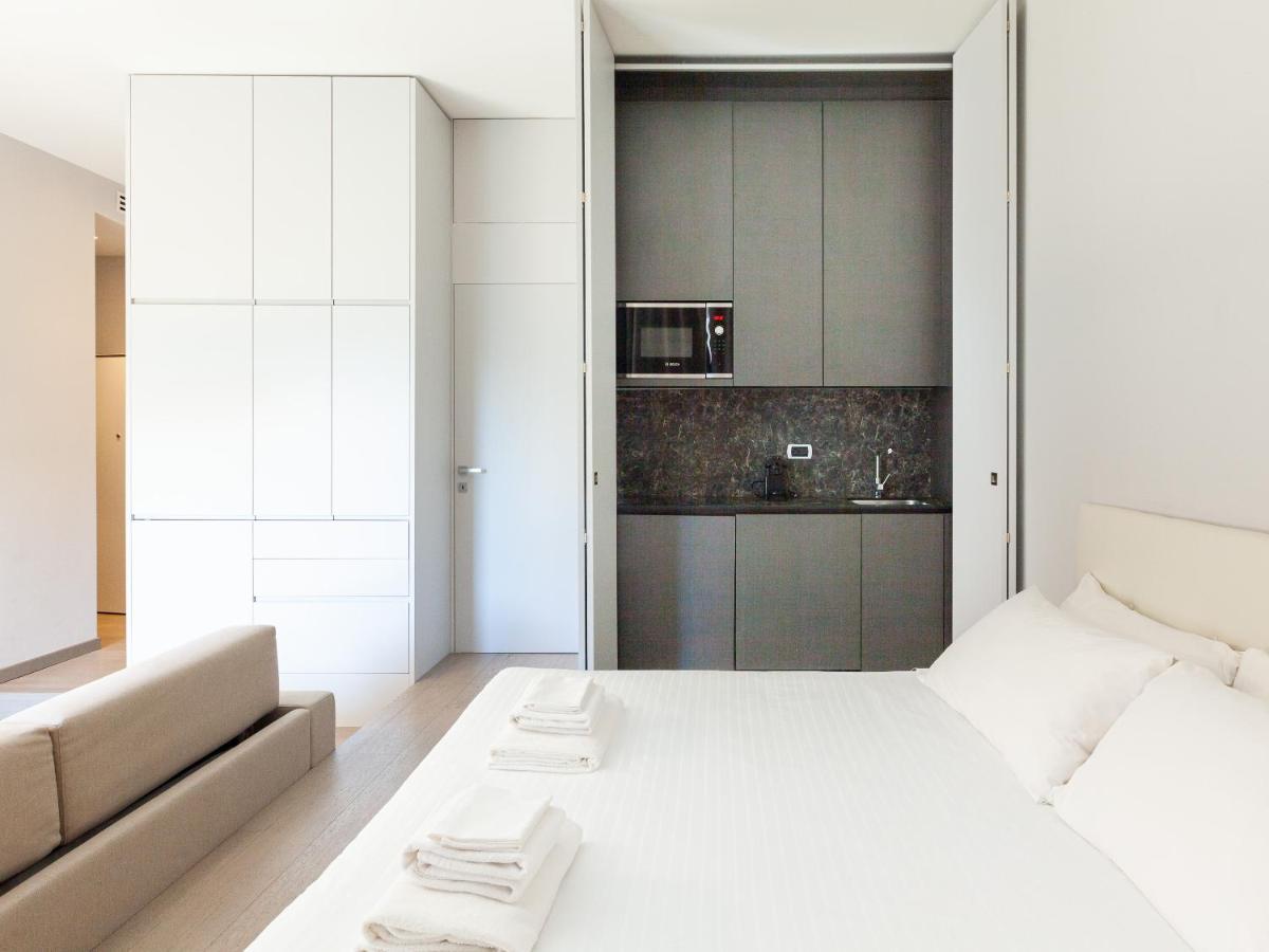 Easyhomes-Duomo Suites & Apartments Мілан Екстер'єр фото